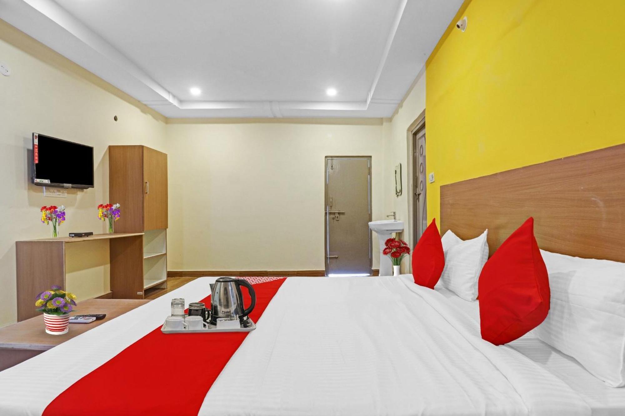 Hotel O Lavish Stay Хидерабад Екстериор снимка