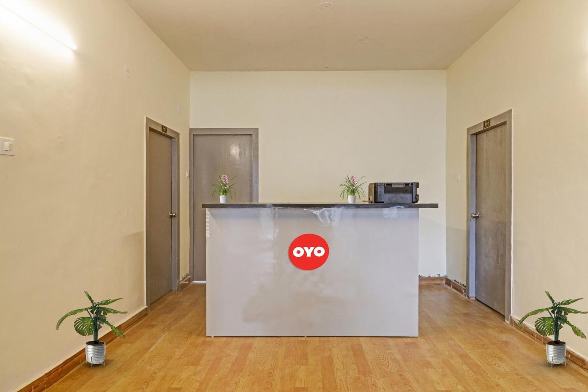 Hotel O Lavish Stay Хидерабад Екстериор снимка